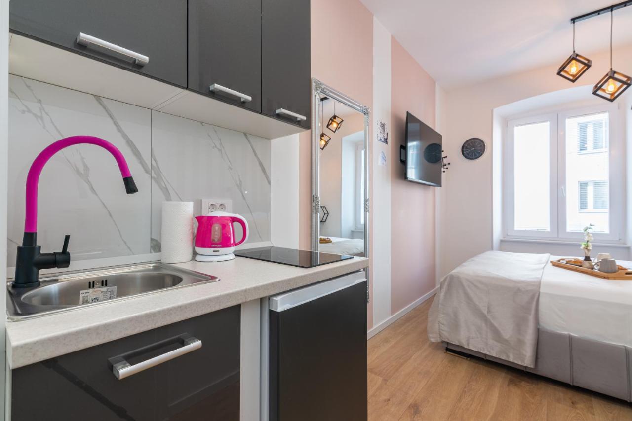 Apartments & Rooms Six Rijeka Ngoại thất bức ảnh