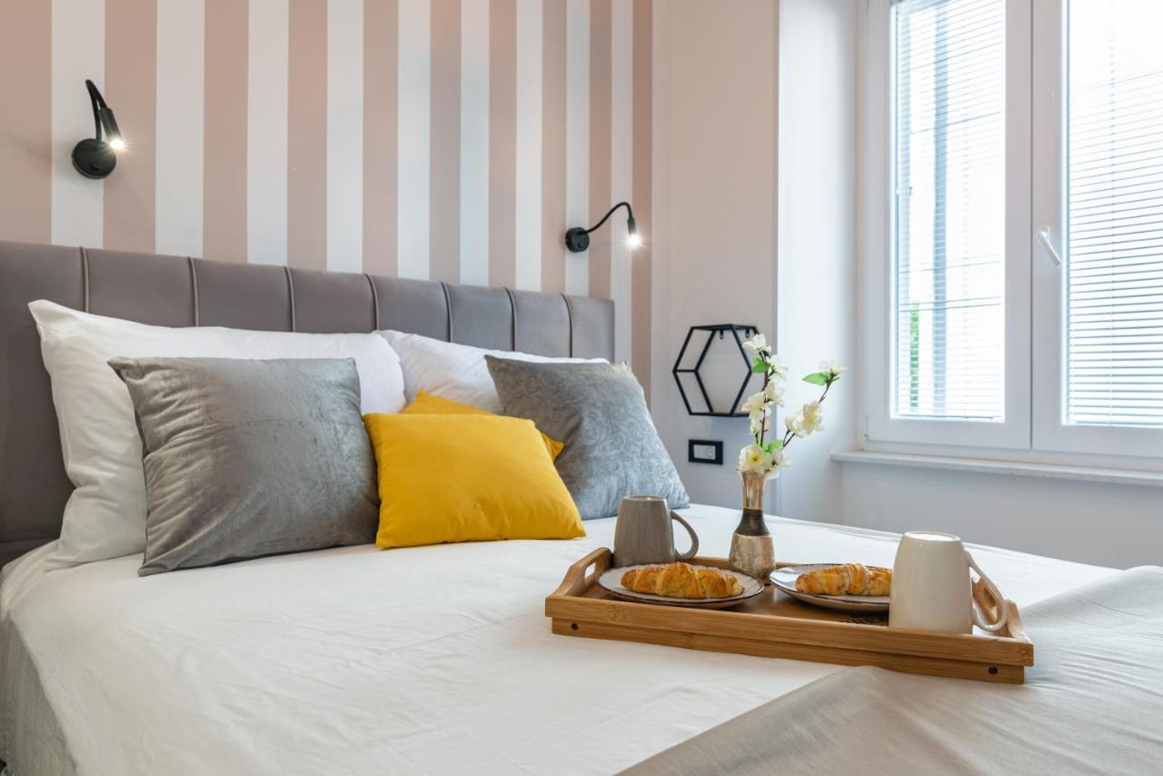 Apartments & Rooms Six Rijeka Ngoại thất bức ảnh