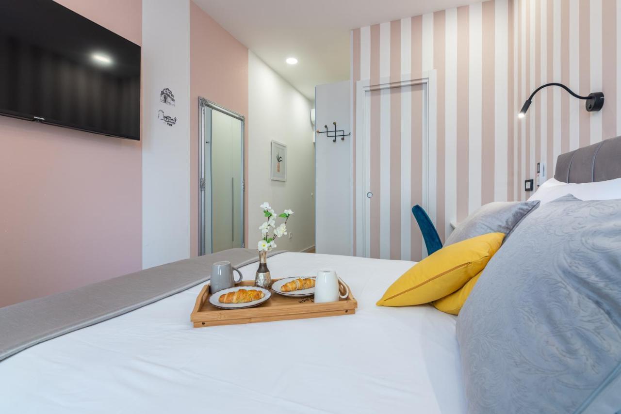 Apartments & Rooms Six Rijeka Ngoại thất bức ảnh